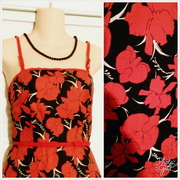 ❌ Pinup style dress black and red floral - Picture 2 of 2